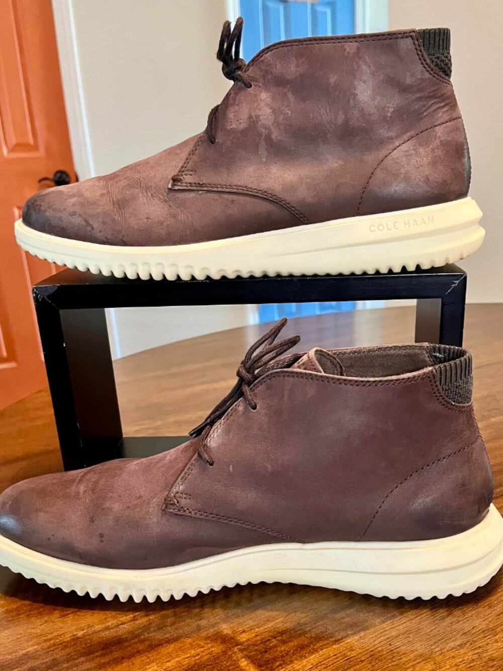 Cole Haan Grand Chukka Boots Dark Chocolate Leather Upper Padded Insole Size 10 - Picture 3 of 6